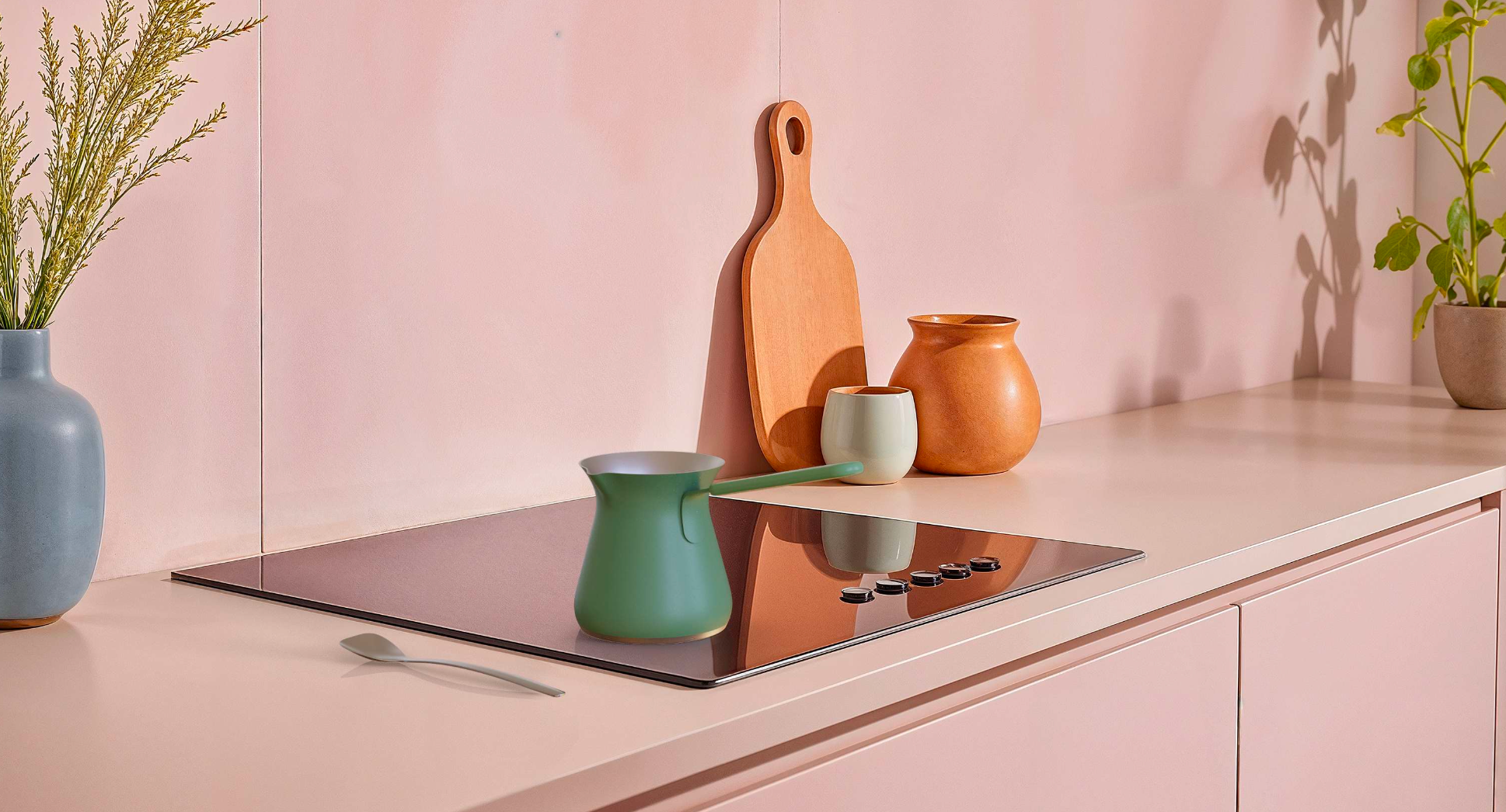 Small Pot + Large Trivet + 6 Cups + Scoop